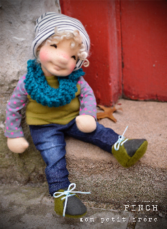 Finch- 9/10" natural fiber art doll